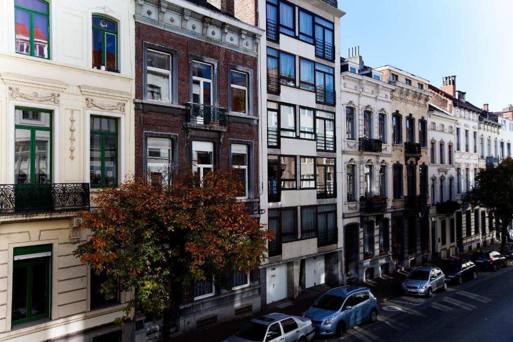 Louise Uptown Apartments بروكسل الغرفة الصورة