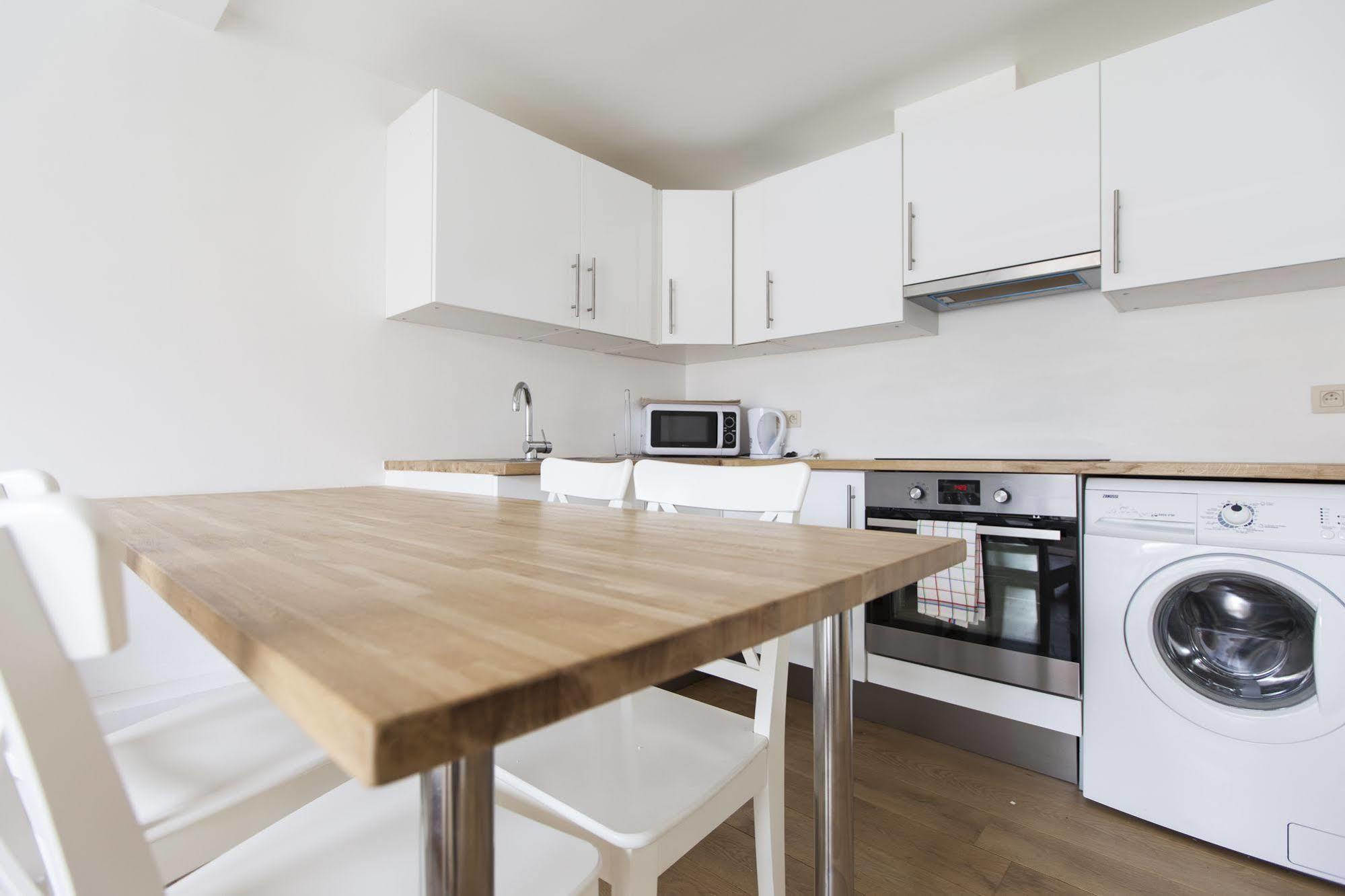 Louise Uptown Apartments بروكسل المظهر الخارجي الصورة