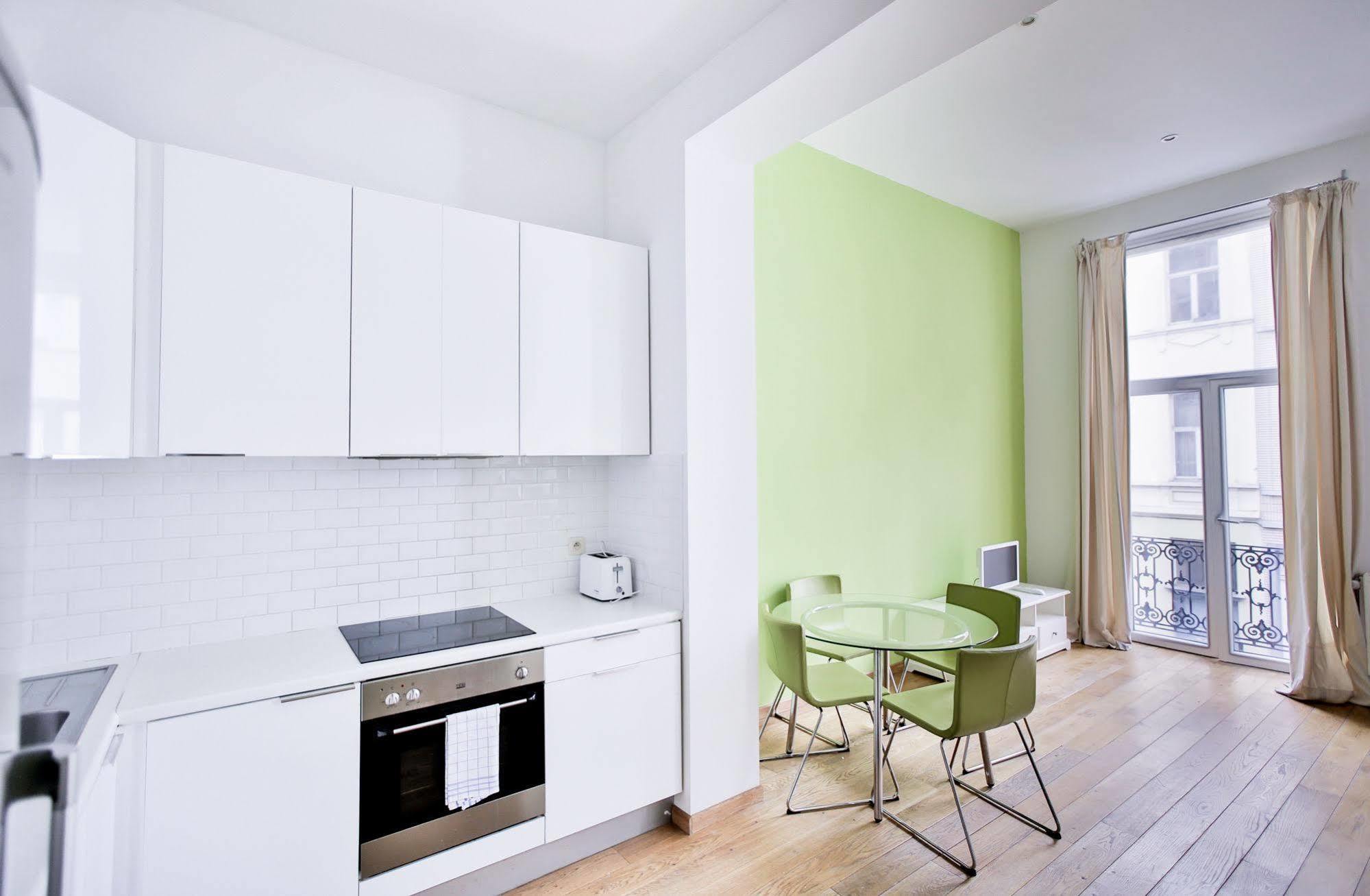 Louise Uptown Apartments بروكسل المظهر الخارجي الصورة